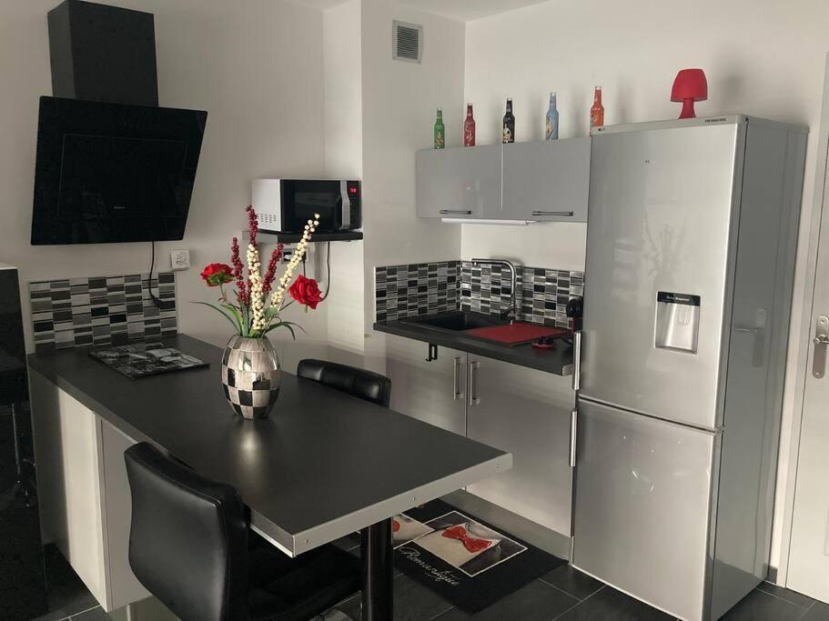 Magnifique Studio Tout Equipe Classe 2 Etoiles Apartment Saint-Leu Exterior photo